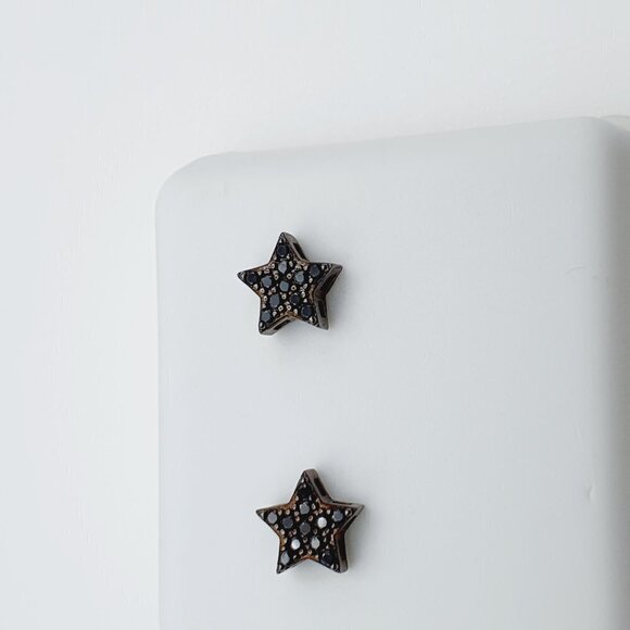 "925 Sterling Silver Plated Earrings, INUS1BR051 - Picture 9 of 11